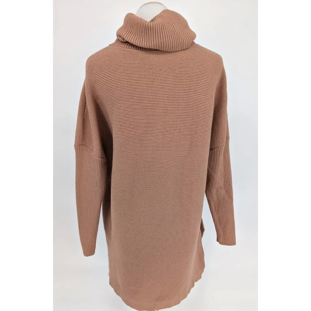 Womens Oversized‎ Turtleneck Sweater Medium Camel Asymmetric Hem Cozy Boho Chic